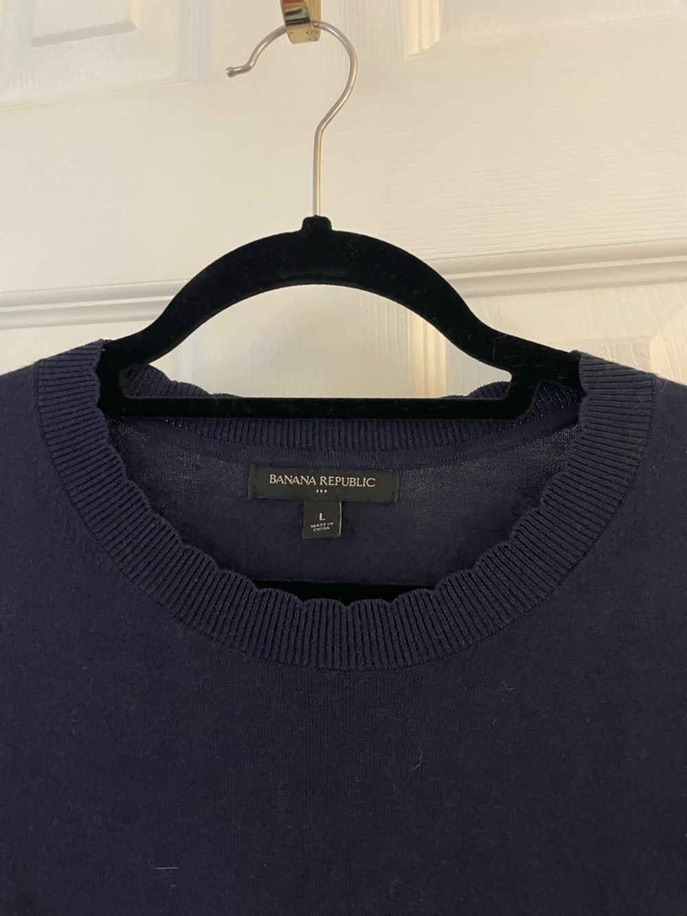 Banana Republic Dark Navy Crewneck Sweater - Picture 3 of 3